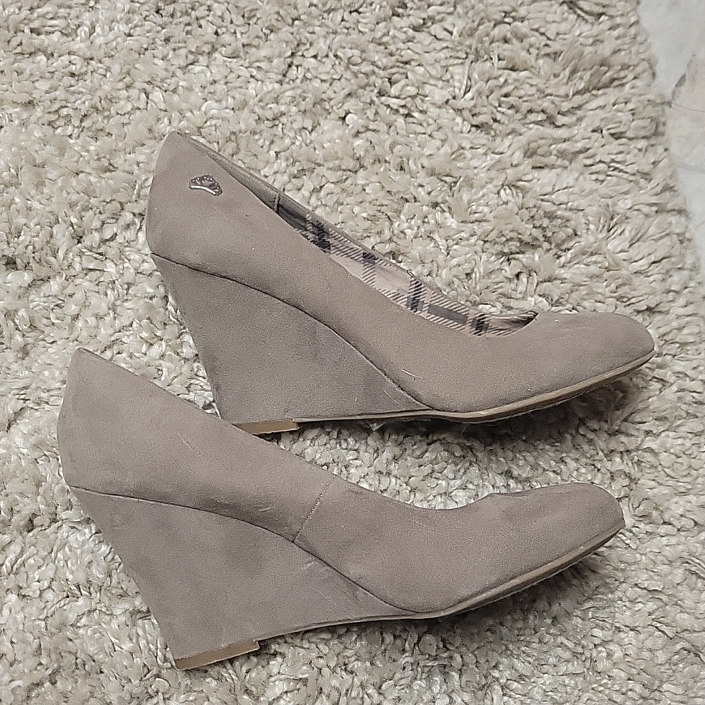 Suede wedges